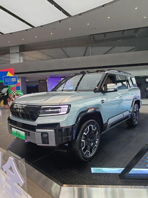 广州102比亚迪方程豹硬派越野的爆款，英菲尼迪35周年与你共成长